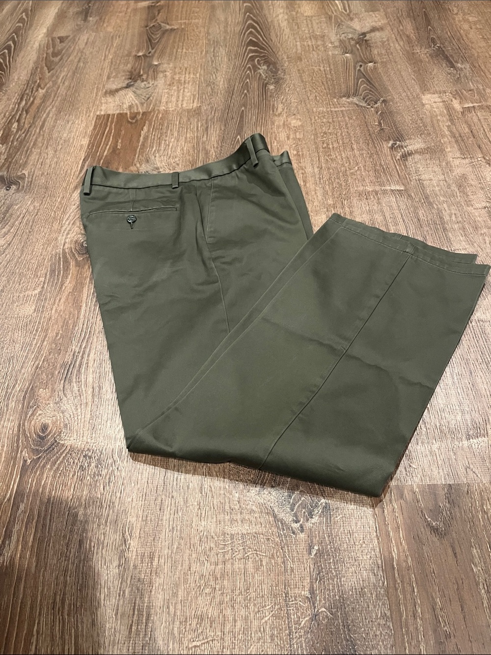 MEN 32 X 30 KHAKI PANTS/ flat front/ olive brown/ 1057